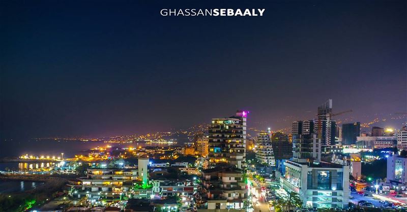 Lebanese nights... ✨🇱🇧 lebanon  skyline  beirut  kaslik  night ... (Kaslik)