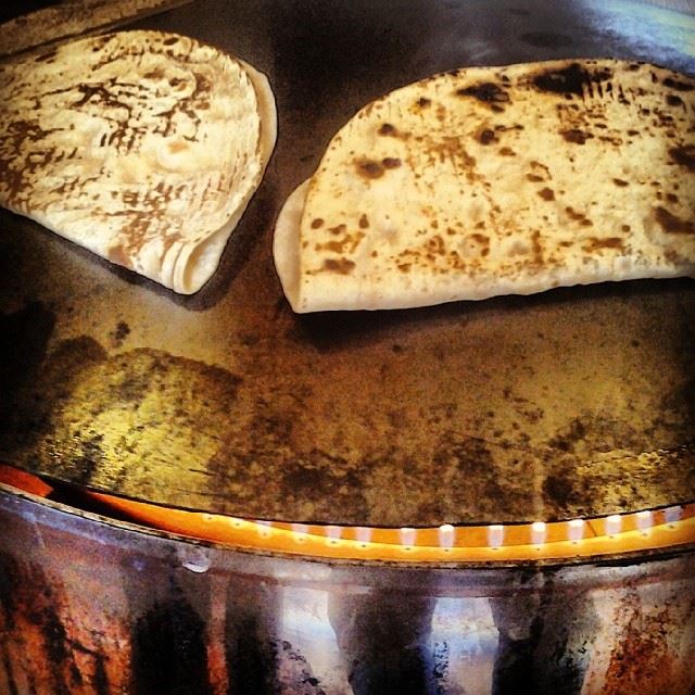 Lebanese traditional breakfast: ftayer b2arish 3al sajj! Sooo yummmmy...