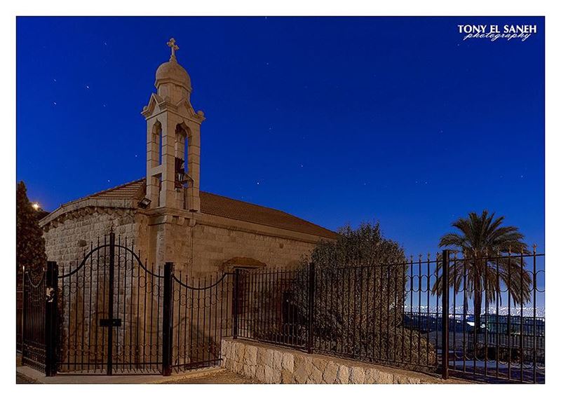  lebanon  ainsaade  church  night  mood  clear  blue  sky  bright  stars ... (Aïn Saâdé, Mont-Liban, Lebanon)