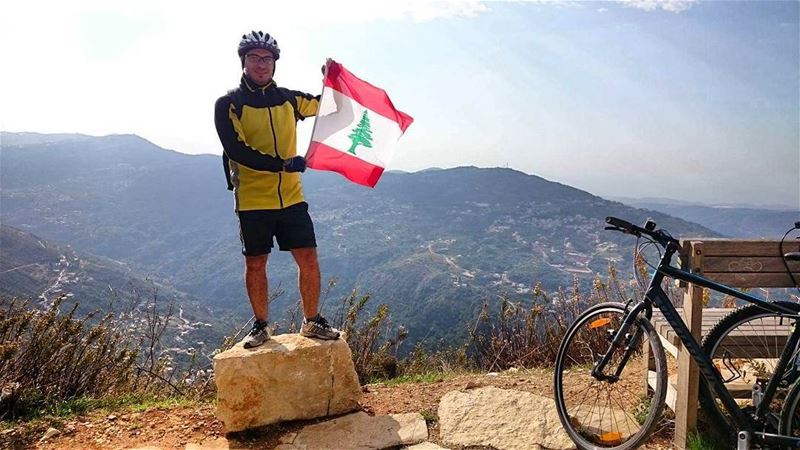  lebanon  aljanub  southlebanon  bikeride  from  jezzine  to  niha ... (Niha Fort)