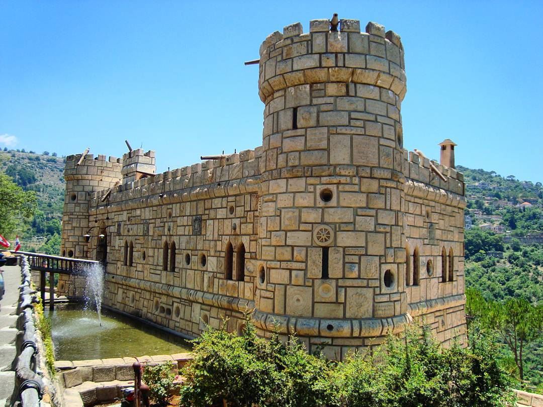 🏰🌲🌎 lebanon  alshouf  beiteddine  derelkamar  moussacastle  roadtrips ... (Moussa castleقلعة موسى)