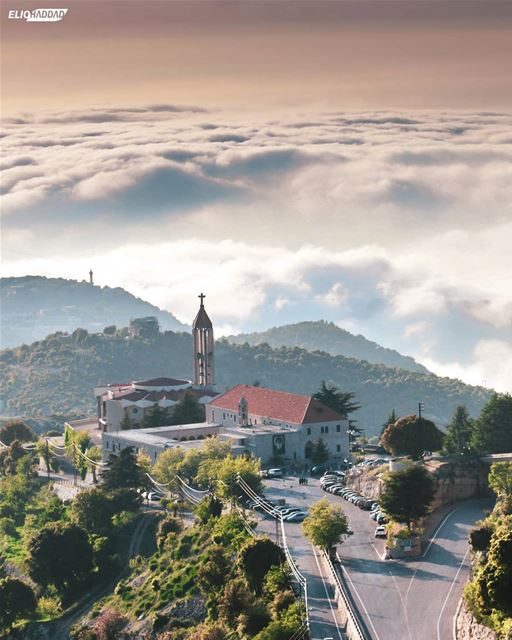  Lebanon  Annaya ☁️🇱🇧  LiveLoveLebanon  LiveLoveBeirut  wonderful_places... (Annaya)