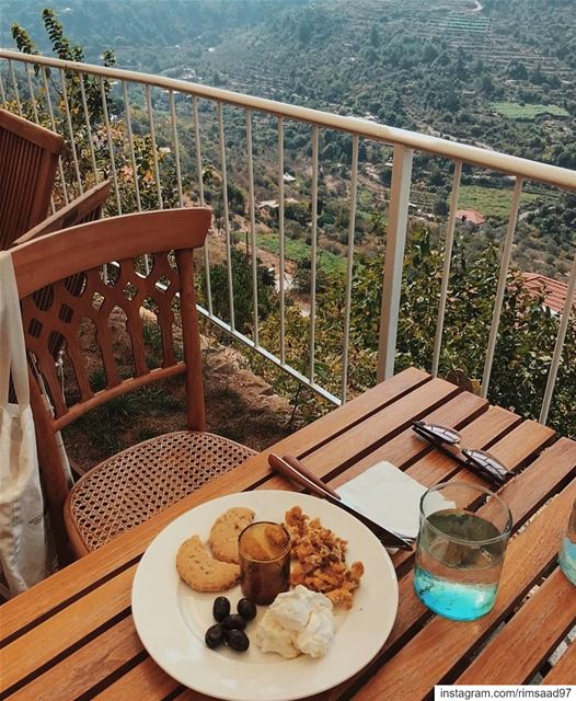 🏡💫••••••• lebanon  chouf  nature  naturephotography ... (Chouf)