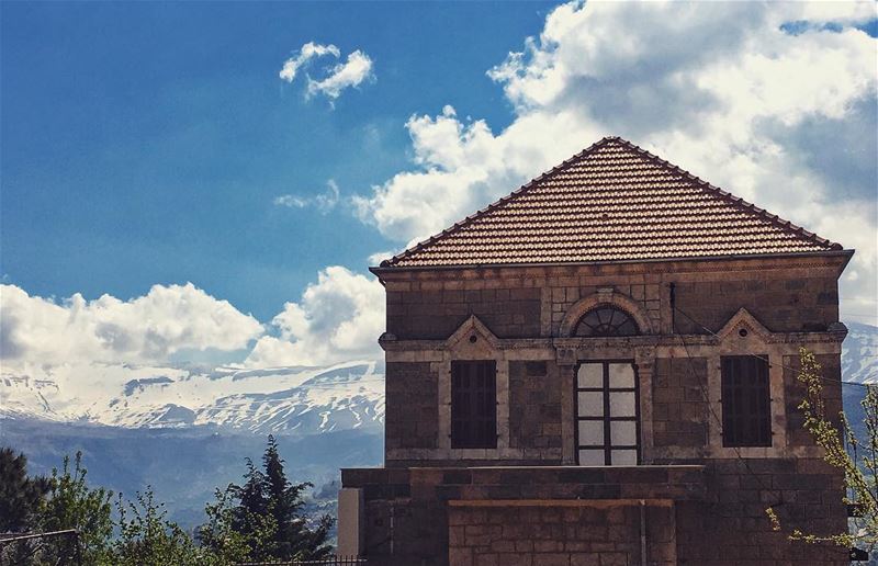  lebanon  hadathaljebbe ... (Hadeth El Joubbe, Liban-Nord, Lebanon)