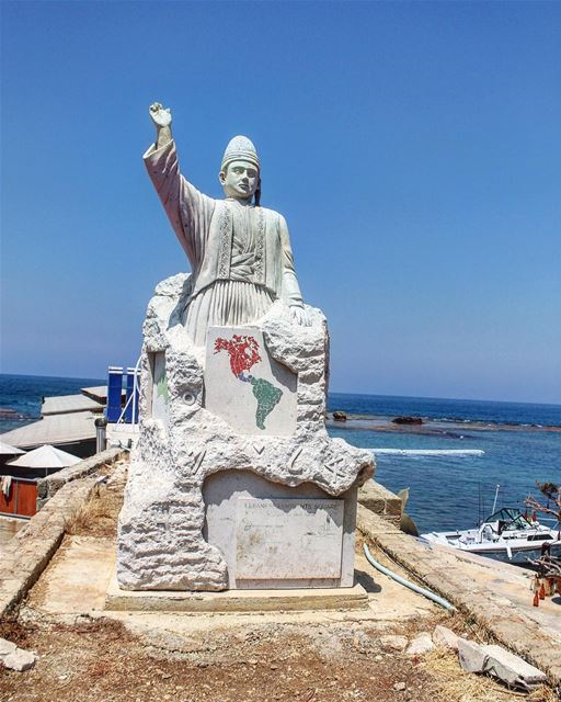  lebanon jbeil byblos statue de lexpatrié libanais travelphotography📷 ساحة (Lebanon)