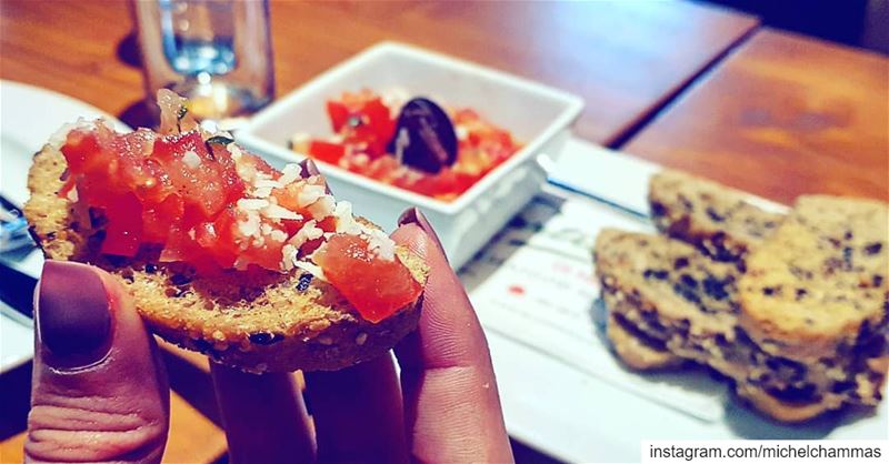  Lebanon  Jounieh  Italian  Tartina  Bruschetta  Pasta ... (Tartina Di Mare)