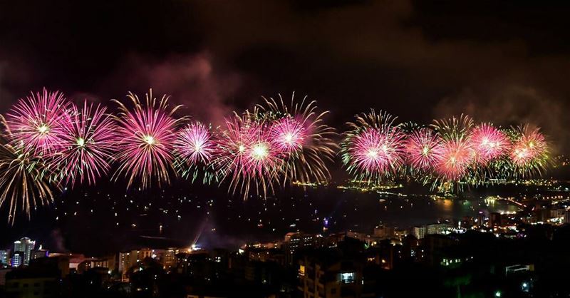  lebanon  jounieh  jouniehfireworks  pro_leb  wearelebanon  thisislebanon ... (Jounieh - Lebanon)