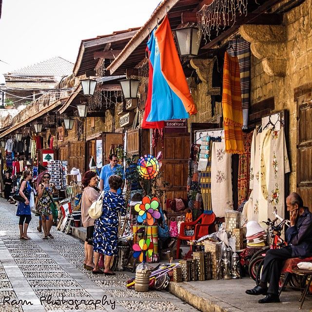  lebanon  lebanon_hdr  lebanontoday  byblos  jbeil  old  market  people ... (Byblos - Jbeil)