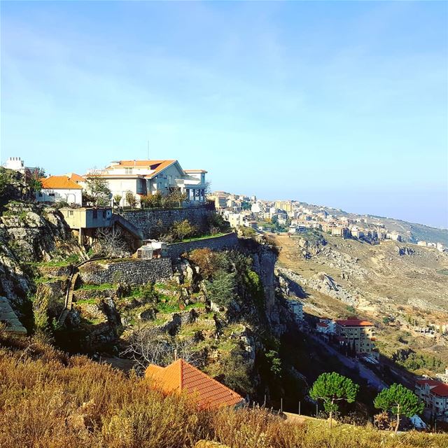  lebanon🇱🇧 lebanoninapicture lebanesehouses lebanonnature... (Bhamdoûn, Mont-Liban, Lebanon)