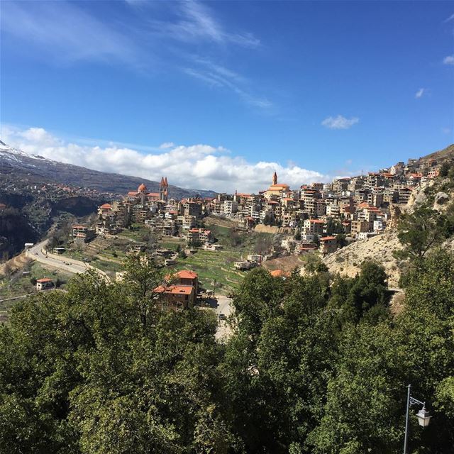  lebanon  love  lebanonspotlights  sunnyday  nofilter  picoftheday ... (Bcharreh, Liban-Nord, Lebanon)
