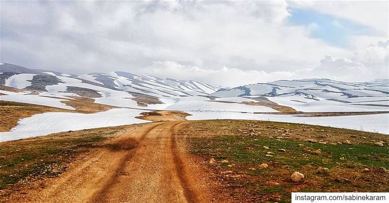  lebanon  mountains  scenery  snow  minimalmood  minimalism  minimal ...