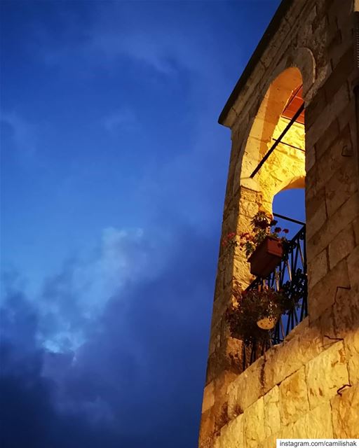  lebanon mountlebanon keserwan dlebta lebanonhouses village night house... (Dlebta, Mont-Liban, Lebanon)