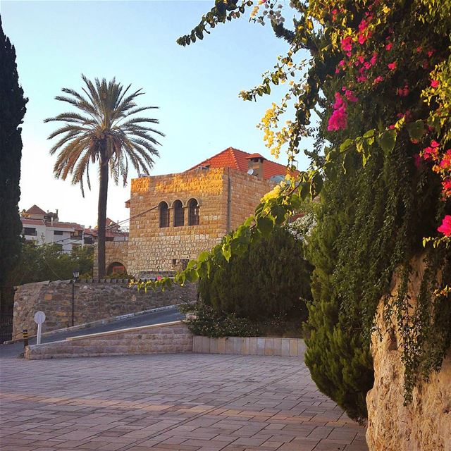 🏡😍 lebanon  nature  naturelovers  natureporn  landscape  follow4follow ... (Zouk Mosbeh)