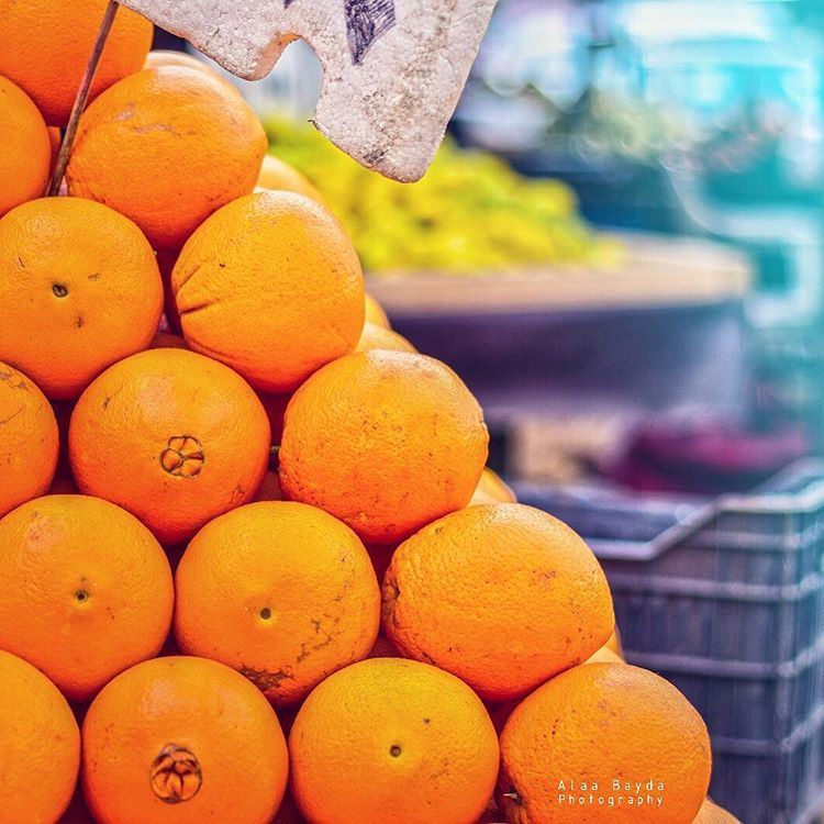  lebanon orange oranges food foodies fruits streetfood lebanesestyle...