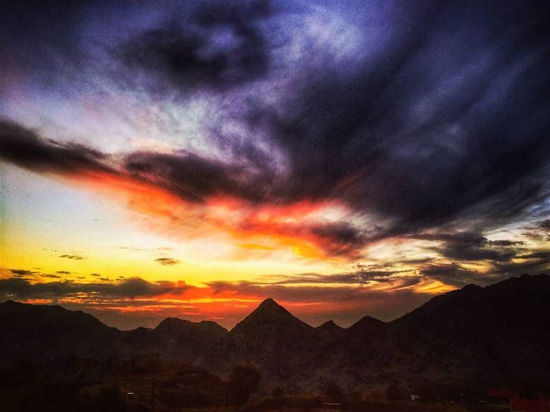  lebanon  sunset  mountains  scenery  sunsets  sunsetlovers  sunsetporn ...
