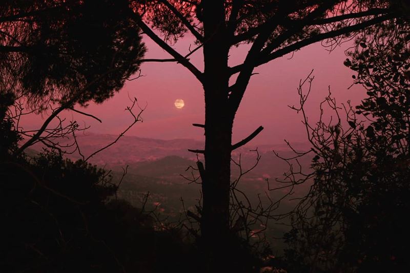  lebanon  sunset  mountains  scenery  sunsets  sunsetlovers  sunsetporn ...