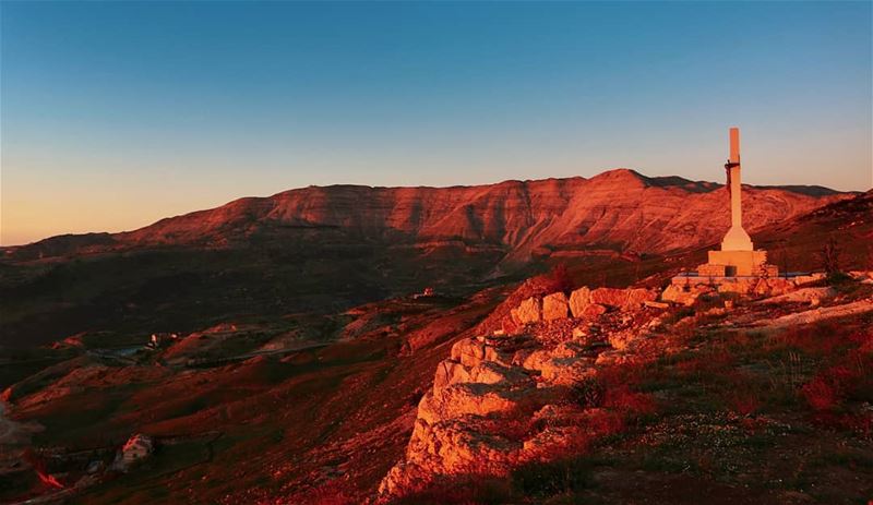  lebanon  sunset  mountains  scenery  sunsets  sunsetlovers  sunsetporn ... (Mount Sannine)