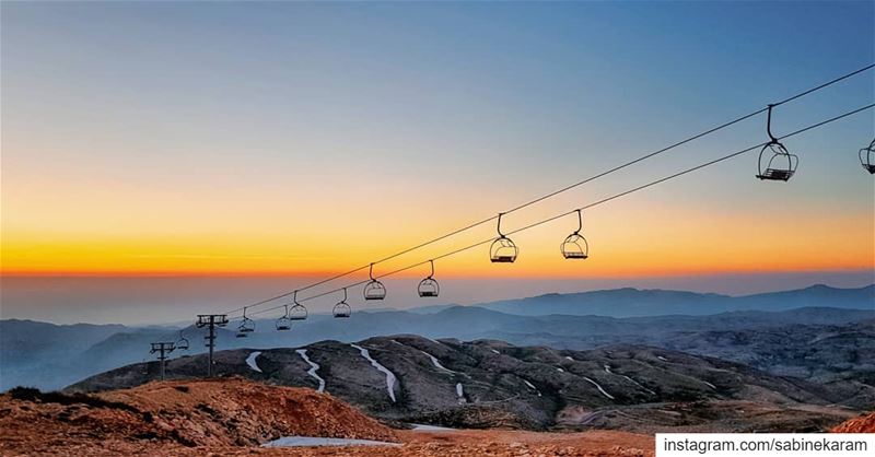  lebanon  sunset  mountains  scenery  sunsets  sunsetlovers  sunsetporn ... (Kfardebian كفردبيان)