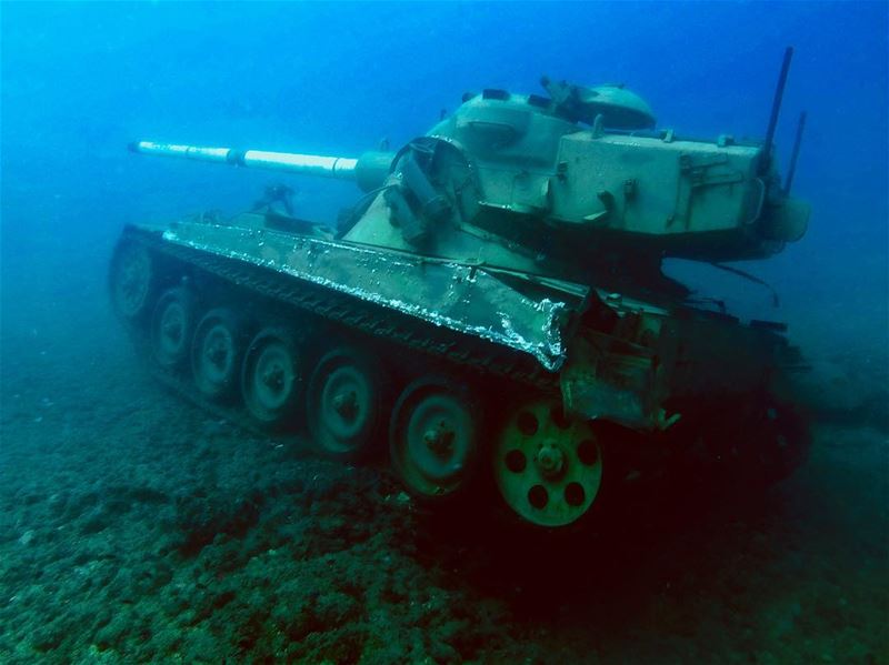  lebanon🇱🇧  tankunderwater  lebanesearmy  photografyunderwater ... (Sidon, Lebanon)