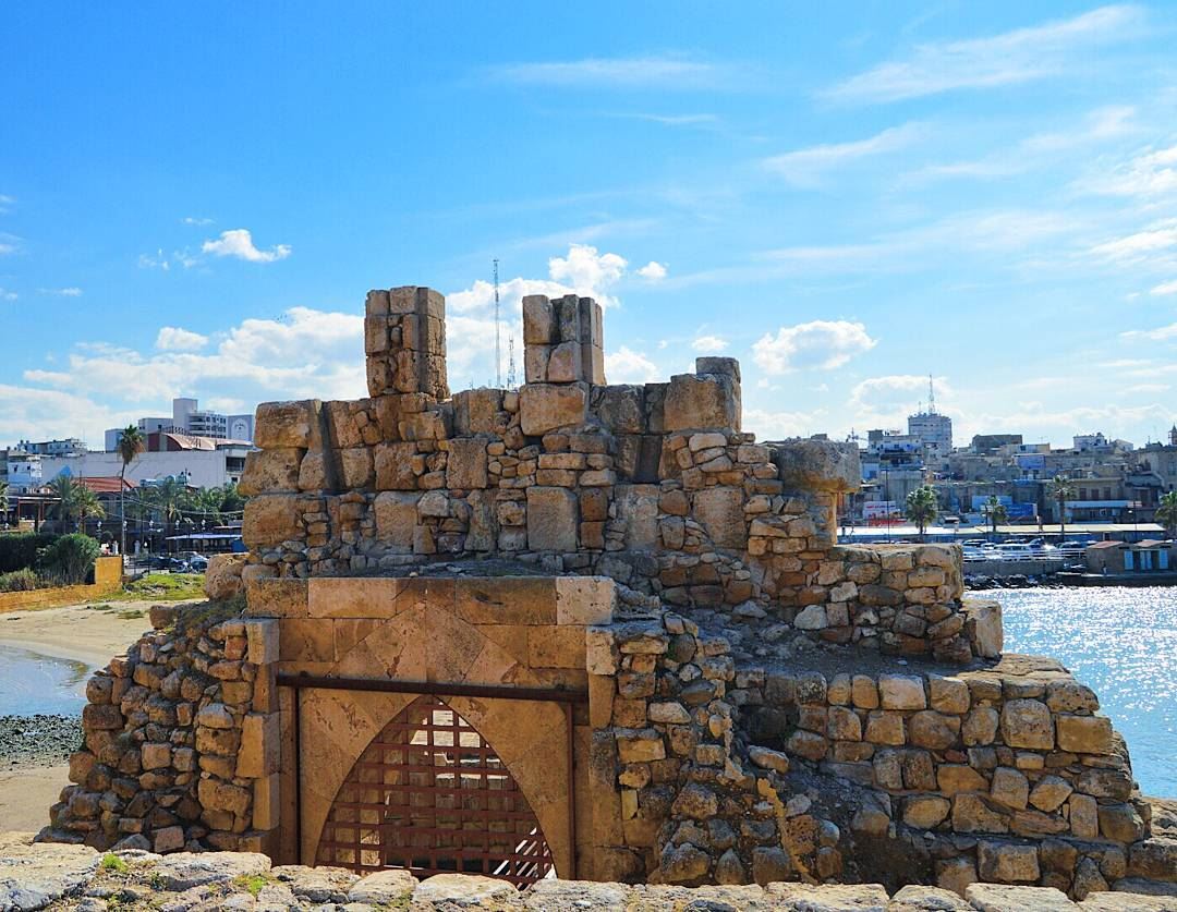 Lebanon🇱🇧 w/love ❤❤ ruins  historic castle  sky  clouds  bestplace ... (Saïda, Al Janub, Lebanon)