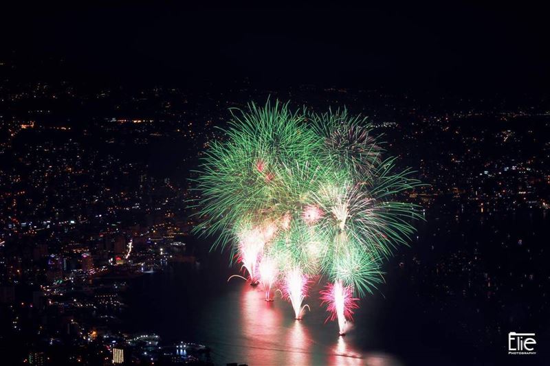  lebanon  whatsuplebanon  fireworks  2017  summer2017  jouniehbay ... (Jounieh Summer Festival)