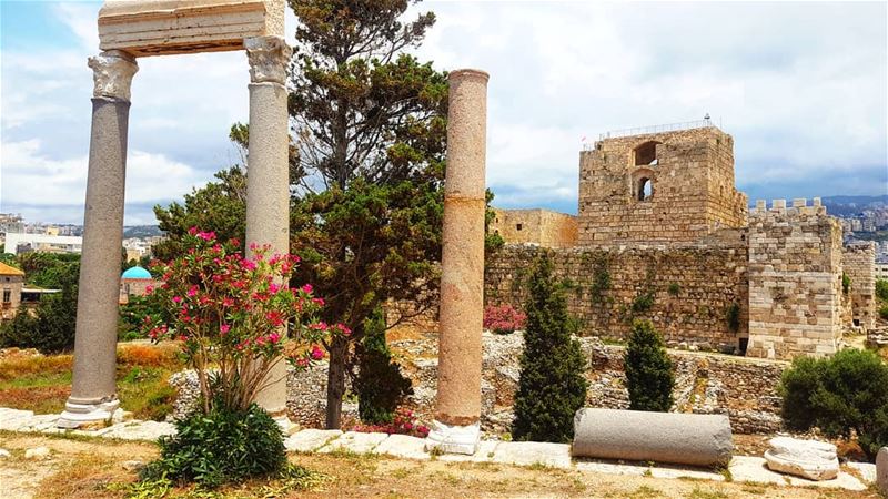 Lebanon Wonders 💫 -------------------------------------------------------- (Byblos Castle)