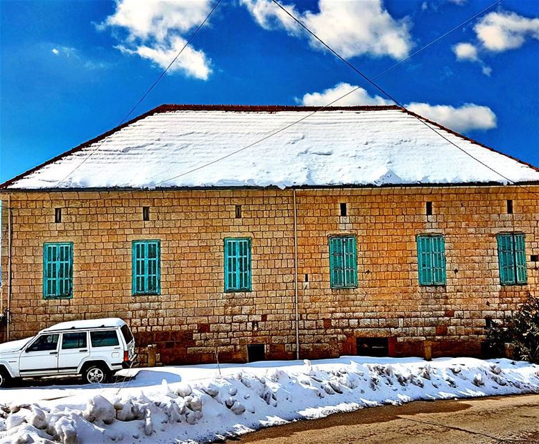  lebanonhouses  mountain  village  baskinta  livelovelebanon ... (Baskinta, Lebanon)