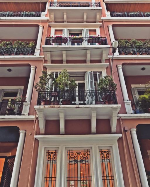  LebanonInAPicture  Door  Balconies  Heritage  Old  SaveBeirutHeritage ... (Monot, Achrafieh)