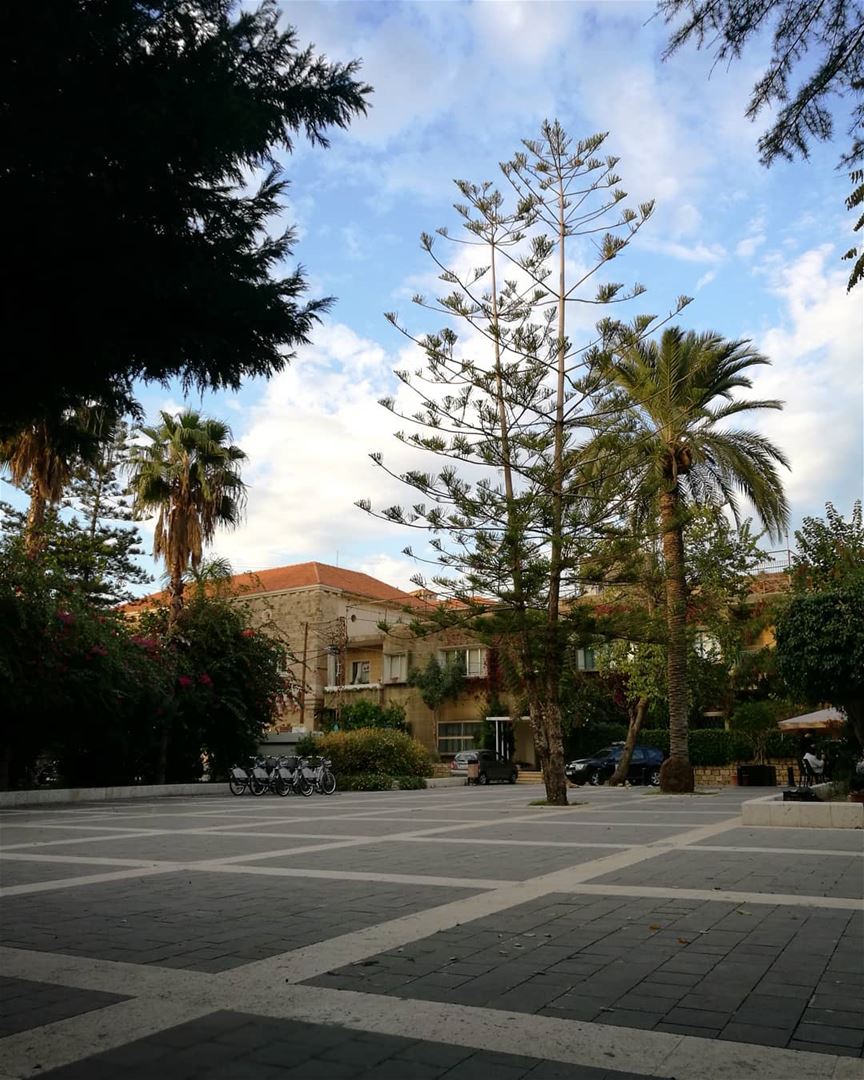  lebanoninapicture  Lebanonshots  WalkIn  Byblos  HomeTown  Unesco  square... (Jbeil-Byblos)