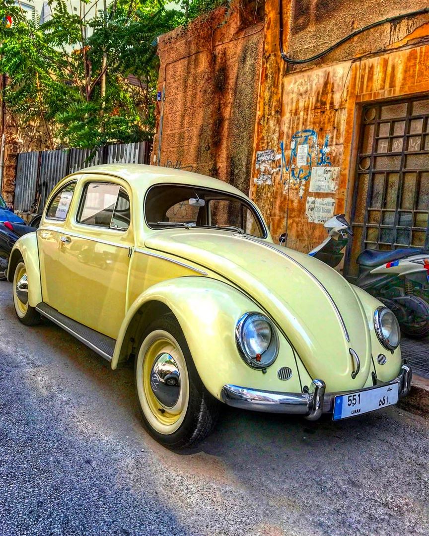  lebanoninstagram  livelovebeirut  livelovelebanon  beetle  volkswagen ... (Achrafieh, Lebanon)