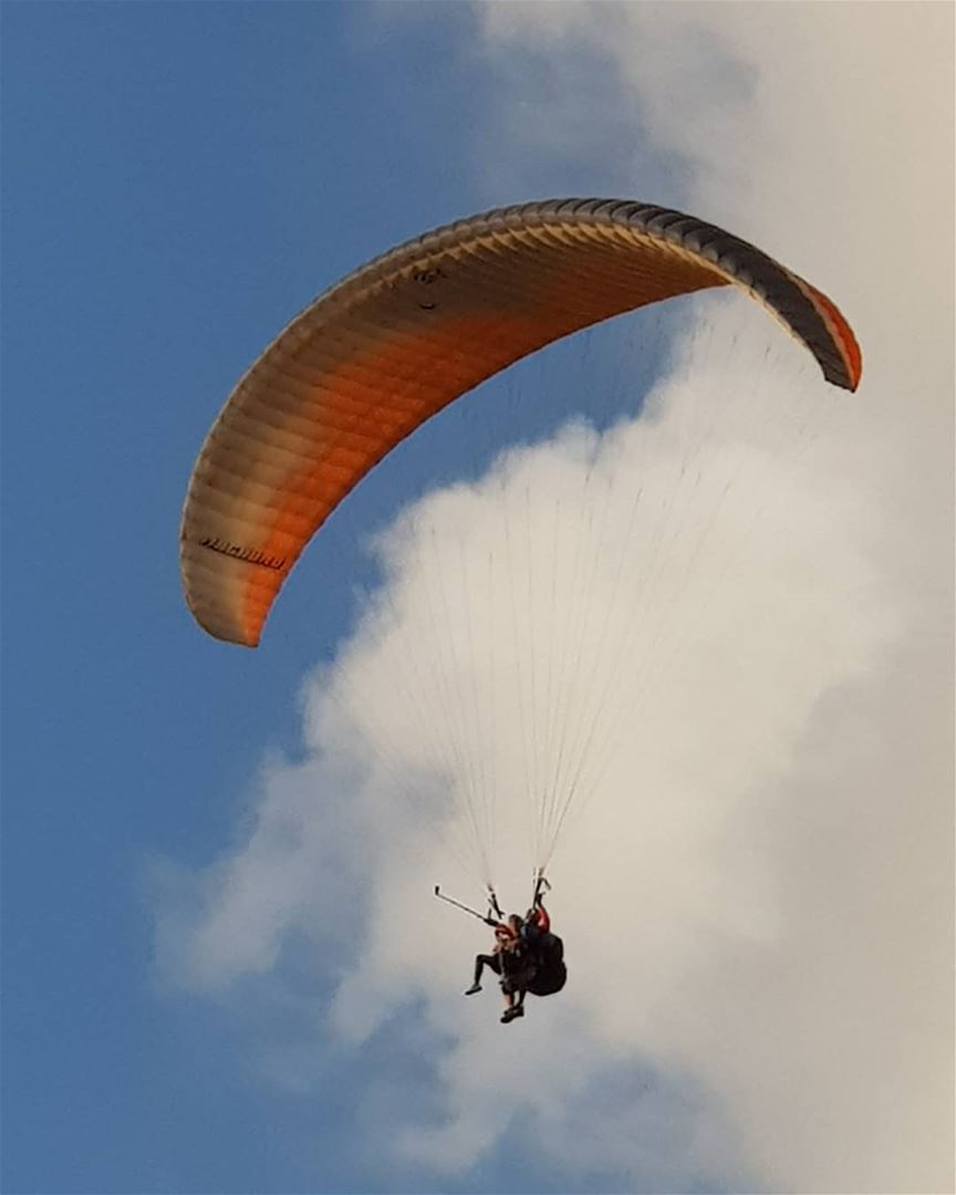  lebanonspotlights  Lebanon  paragliding ...