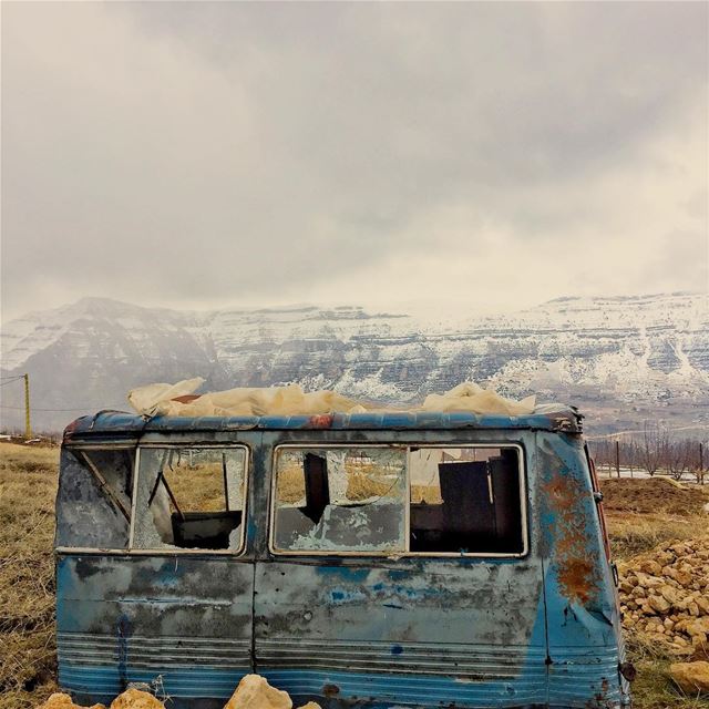 Left behind 🚎 (Jerd El Akoura)