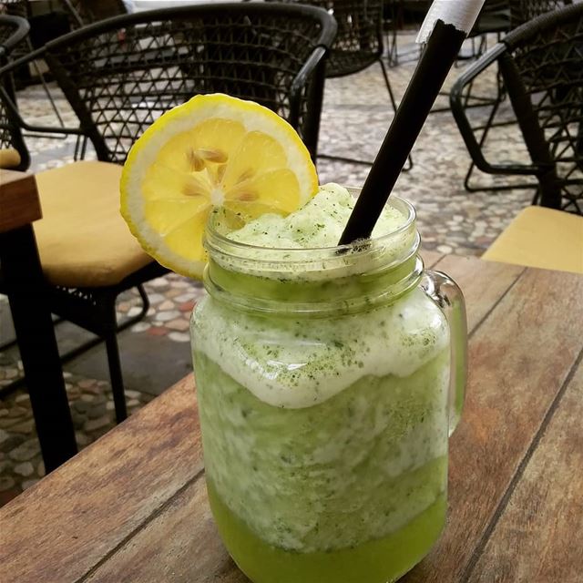  lemonade  juice  lemon  lemonadejuice  fresh  colddrinks  cold  yummy ... (Abc Achrafieh)