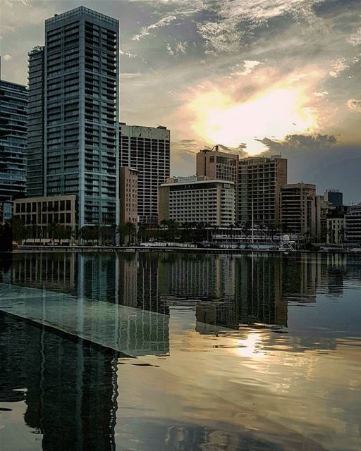 Let Monday be a reflection of you inner Peace.. 💛 happymonday  beirut... (Beirut, Lebanon)