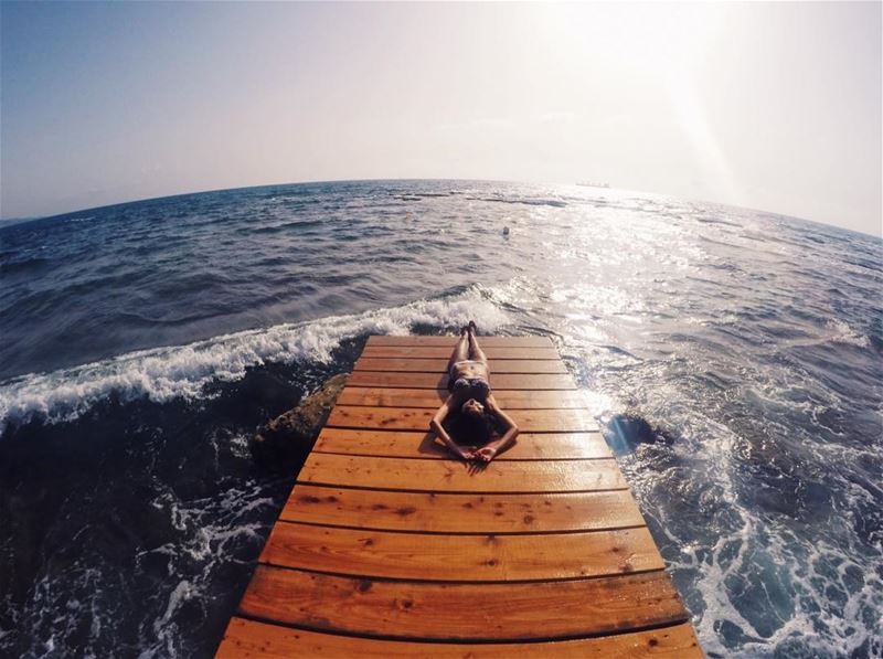 Let's chill here and talk about the universe ☀️🌊  Mood  Sundays  Sea ... (Colonel Beer Brewery)