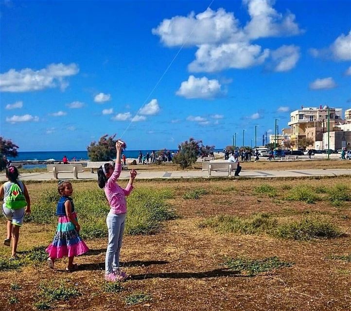 Let's go fly a kite ☁ ☀  takenbyme  throwback  ptk_Lebanon  visitlebanon ... (Tyre, Lebanon)