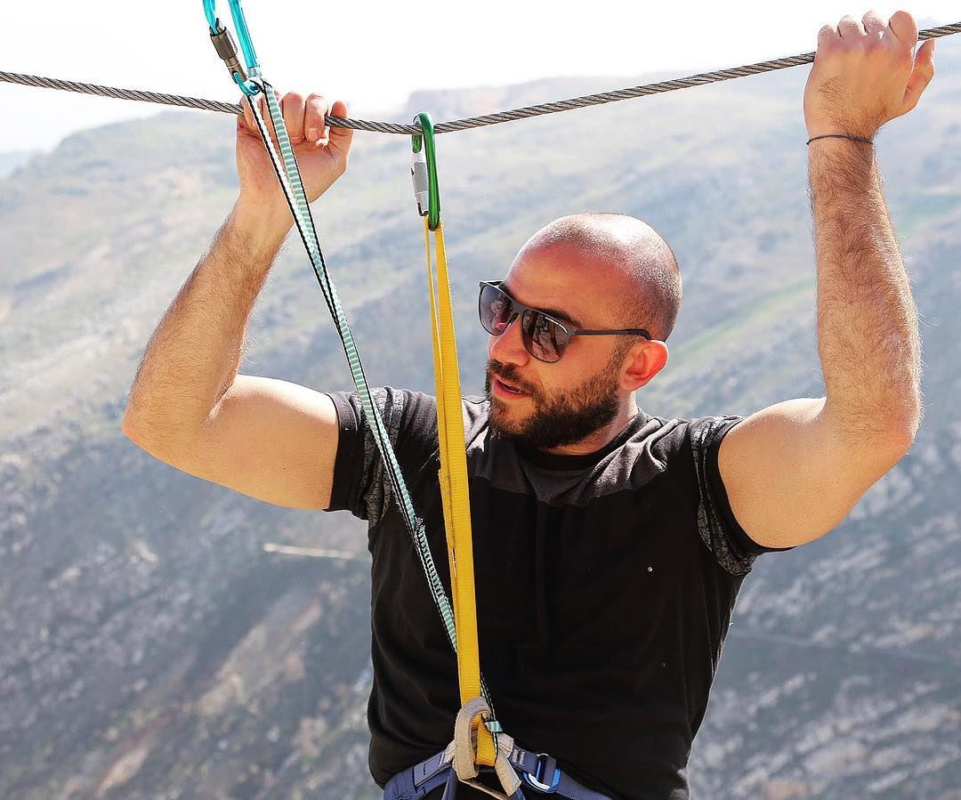 Let’s play hangman ⛓ outdoors  lebanon  livelovebeirut ... (لبنان)