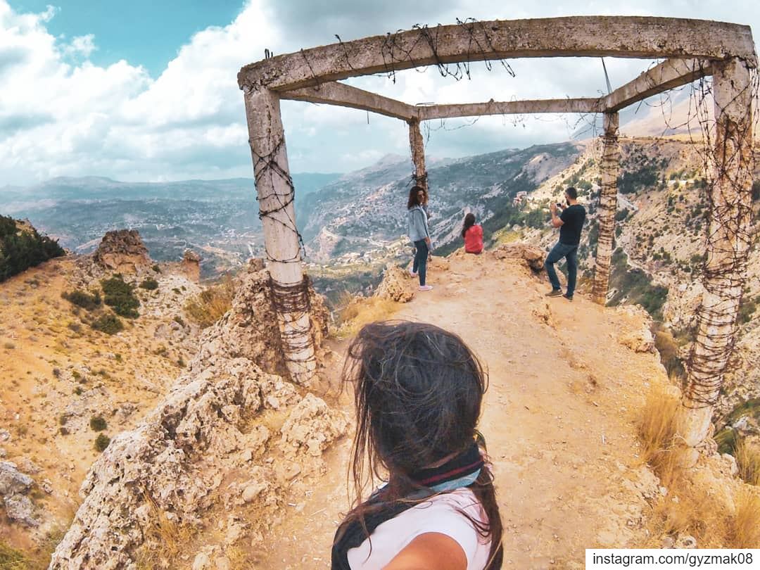 Let's roam the planet, climb mountains, and enjoy the view at the edge. ... (Lebanon)