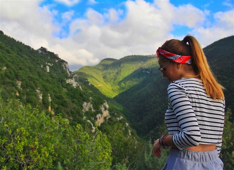 Let yourself get lost 🌤🌳 - 📷 @walid1993 (Bentaël, Mont-Liban, Lebanon)