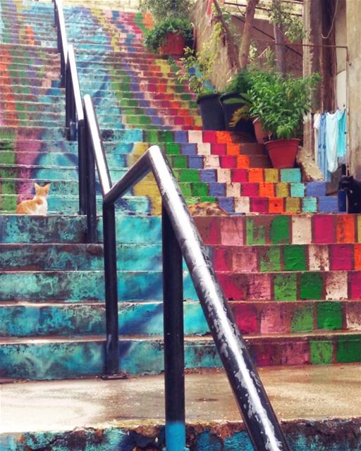 Life is Art.. Live yours in Color 🎨🌈🎈 .............. (Achrafieh Azariyeh)