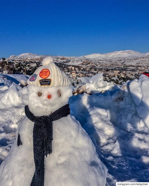 Life is short as the falling of snow... snowman  livelovefaraya  faraya ... (Faraya, Mont-Liban, Lebanon)