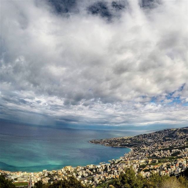 Life vibes 🍃.. jounieh  jouniehbay  cloudporn  nature_shooters ... (Harîssa, Mont-Liban, Lebanon)