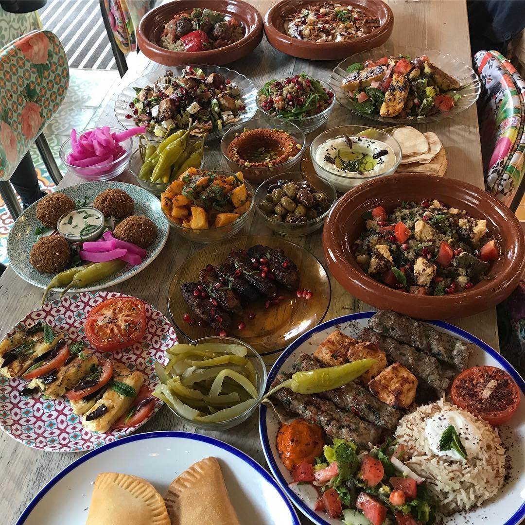Light Lebanese lunch with friends ❤️❤️❤️ comptoirlibanais  comptoir  lunch... (Comptoir Libanais)