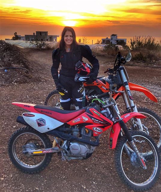 Limitless  motocrossgirl  motocross  dirtbike  motorbike  biker ... (Kfar Abida)