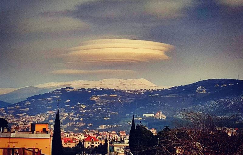  liveloveamioun  livelovelebanon  clouds  mountains ... (Amioûn, Liban-Nord, Lebanon)