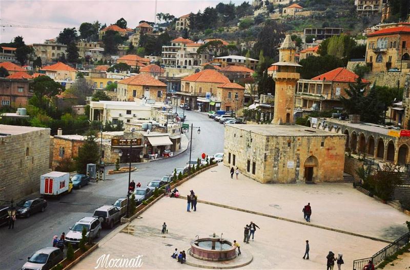  livelovebeirut livelovelebanon lebanonspotlights lebanon_hdr meetlebanon... (Dayr Al Qamar, Mont-Liban, Lebanon)