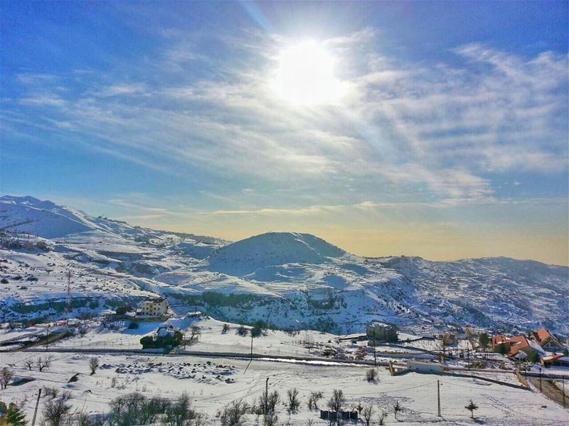  livelovebeirut  prolebanon  livelovemzaar  livelovelebanon  lebaneseview_...