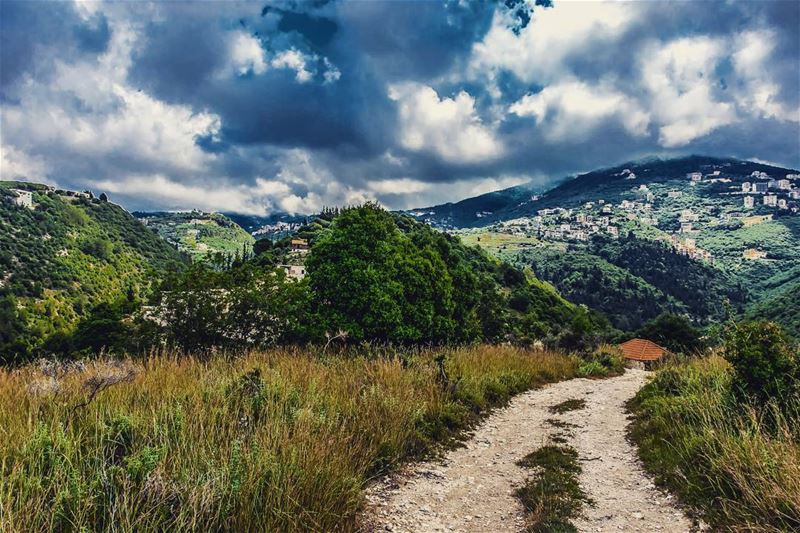 Location : Ghadras, Lebanon  earthpix  earthofficial  exploretocreate ... (Ghadras)