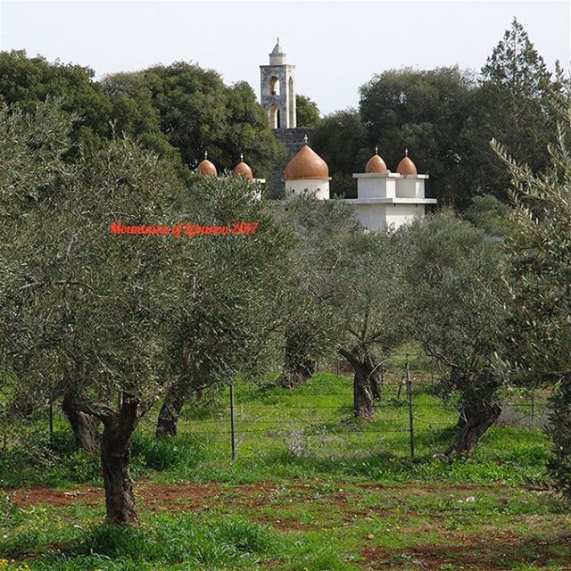 Lost in the middle of the Koura plateau this Russian style bulb domes... (Koura)