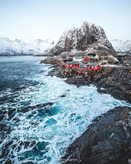 Lots of emotions in one picture ✨- landscape  nightphotography ... (Hamnøy I Lofoten, Nordland, Norway)